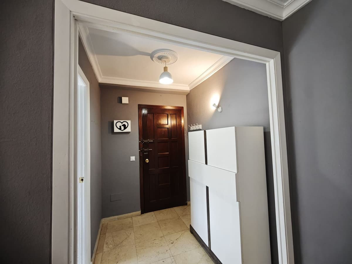 Middle Floor Apartment in Marbella — photo 10 of 10