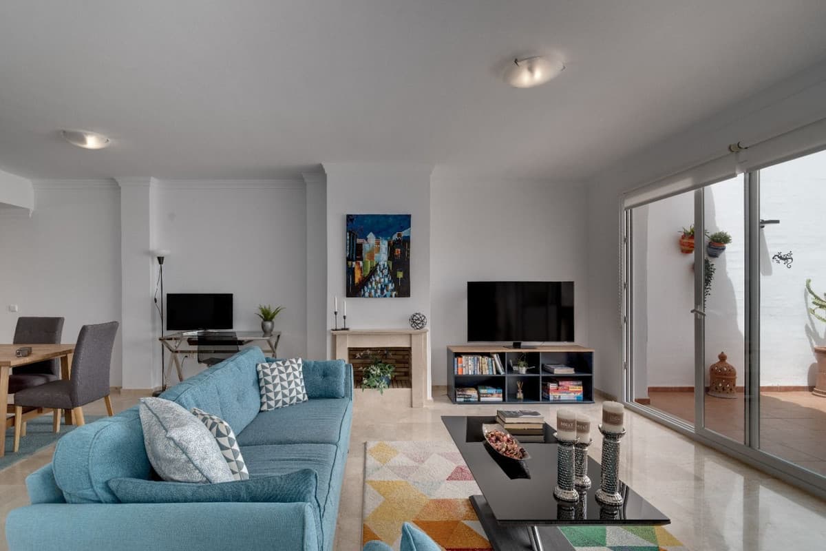 Middle Floor Apartment in La Mairena — photo 1 of 10