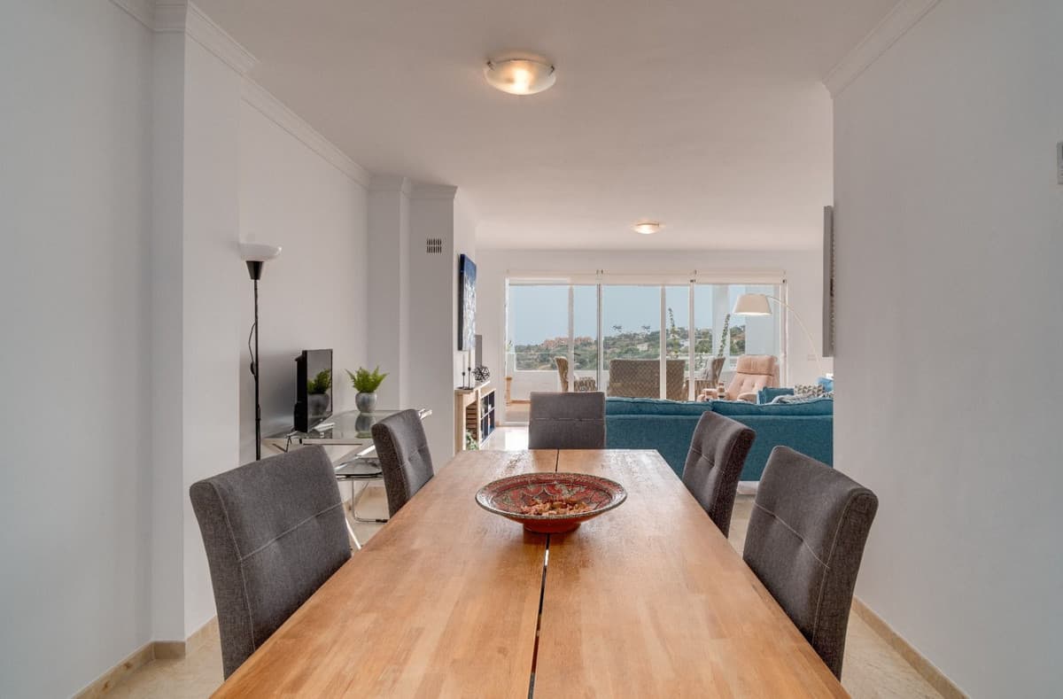 Middle Floor Apartment in La Mairena — photo 7 of 10
