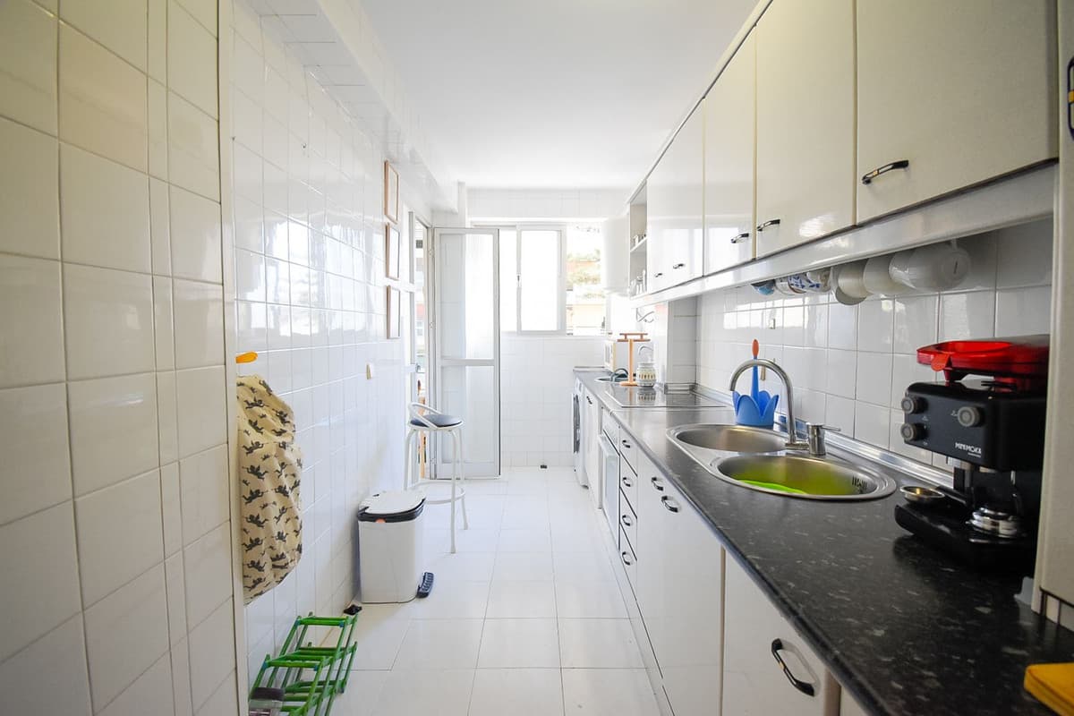 Middle Floor Apartment in Fuengirola — photo 6 of 10