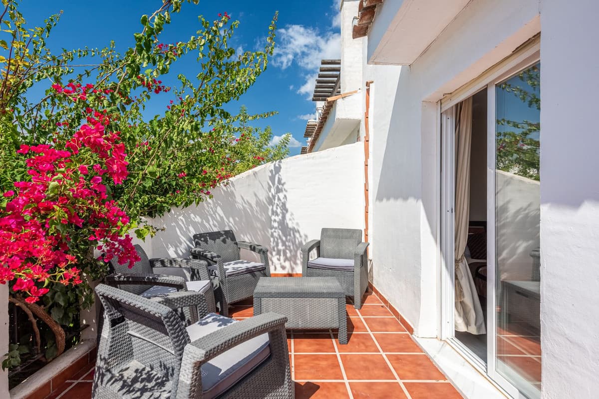 Townhouse in Nueva Andalucía — photo 4 of 10
