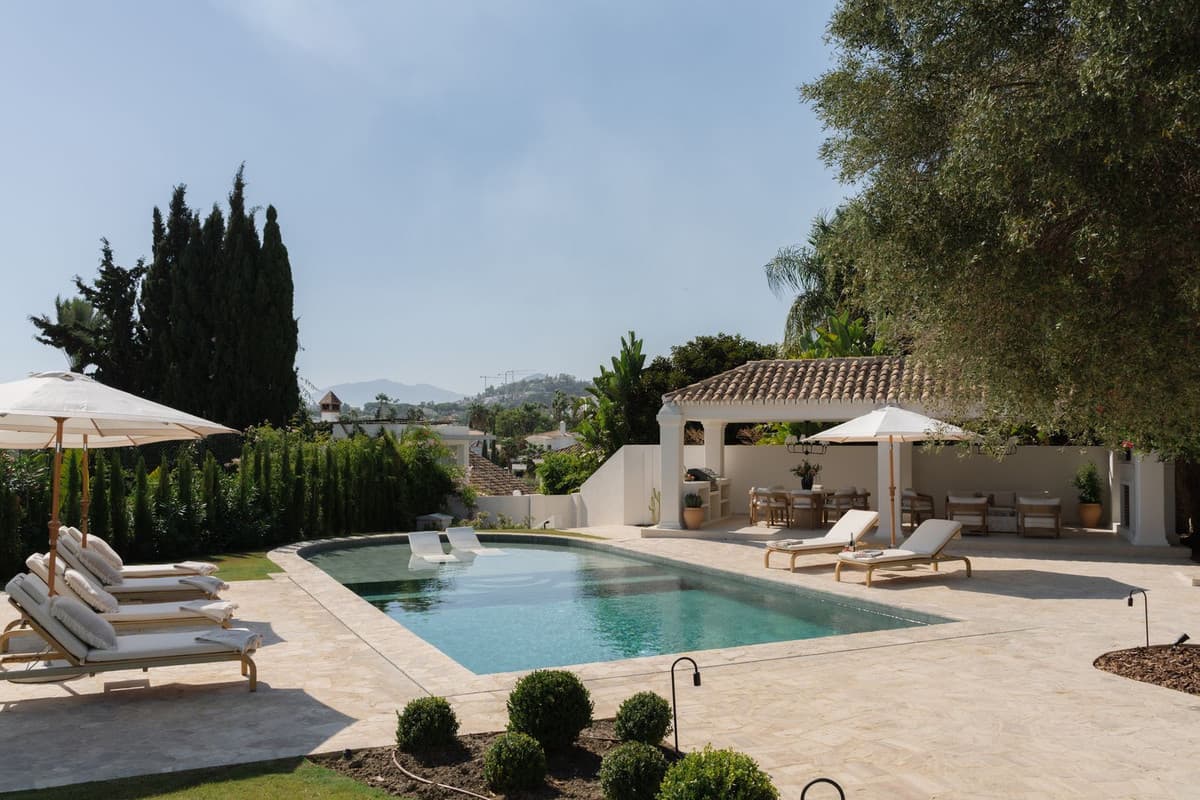 Detached Villa in Nueva Andalucía — photo 2 of 10