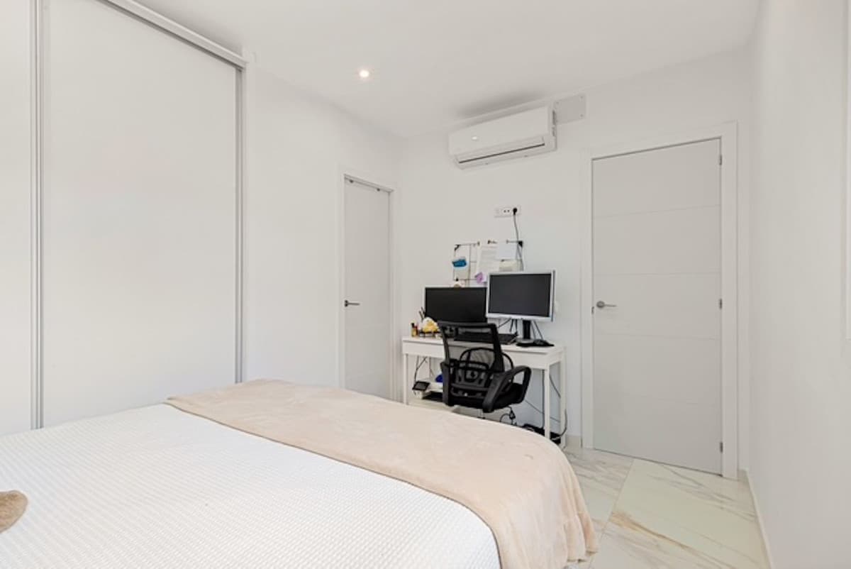 Ground Floor Apartment in Marbella — photo 8 of 10