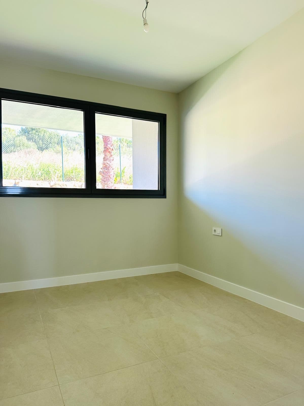 Middle Floor Apartment in Manilva — photo 10 of 10