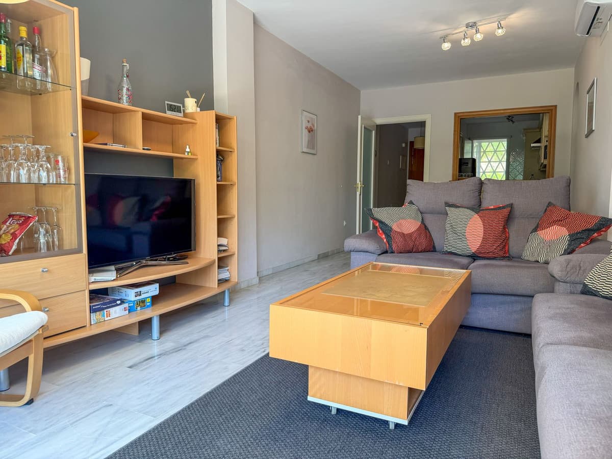 Ground Floor Apartment in Calahonda — photo 5 of 10