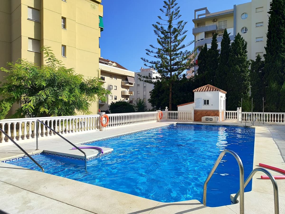 Middle Floor Apartment in Fuengirola — photo 1 of 10