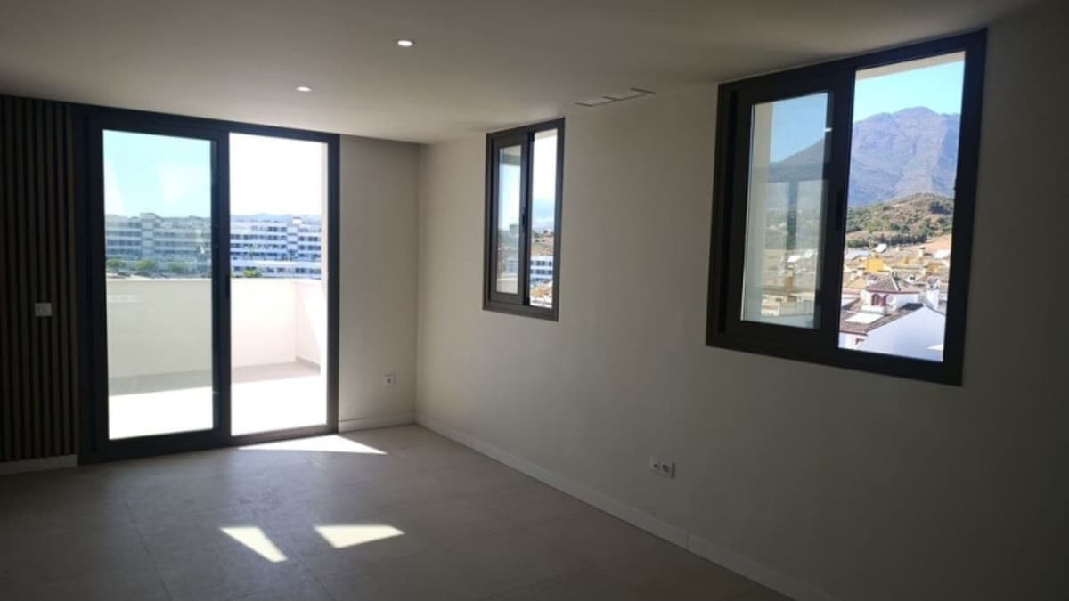 Ground Floor Apartment in Estepona — photo 4 of 10