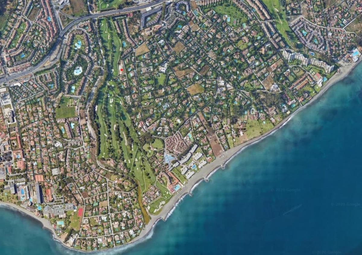 Land in Guadalmina Baja — photo 2 of 2