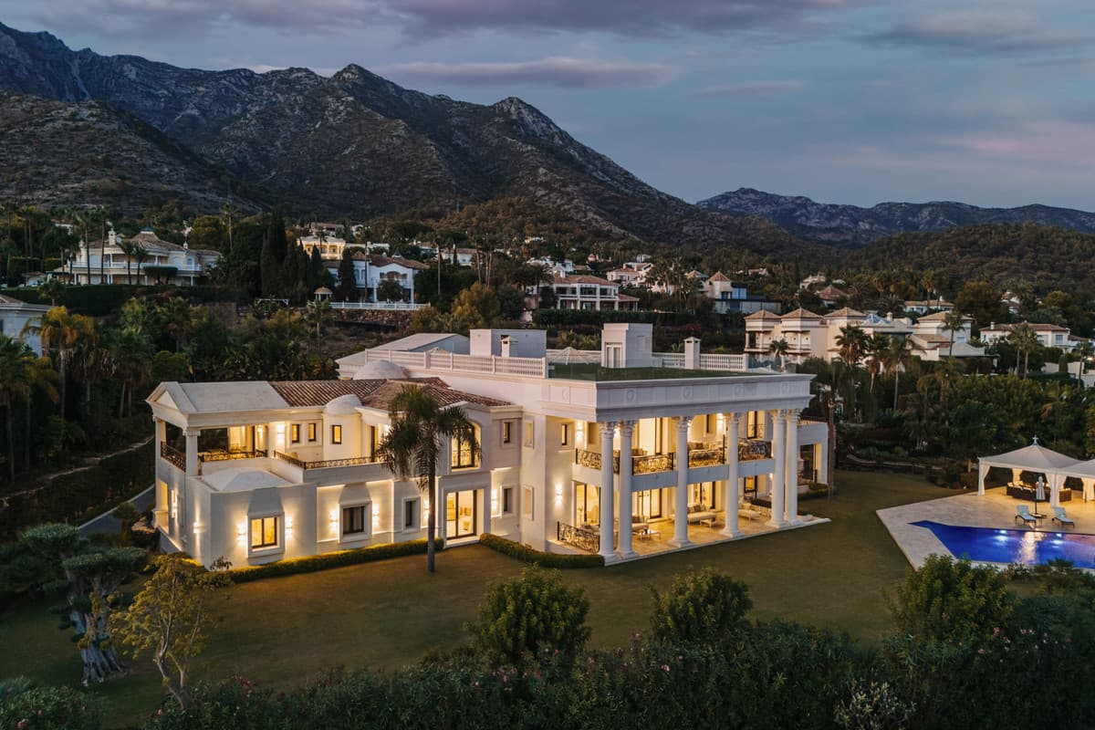 Detached Villa in Sierra Blanca — photo 4 of 10