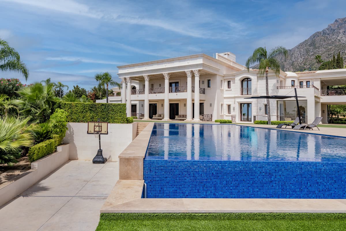 Detached Villa in Sierra Blanca — photo 6 of 10