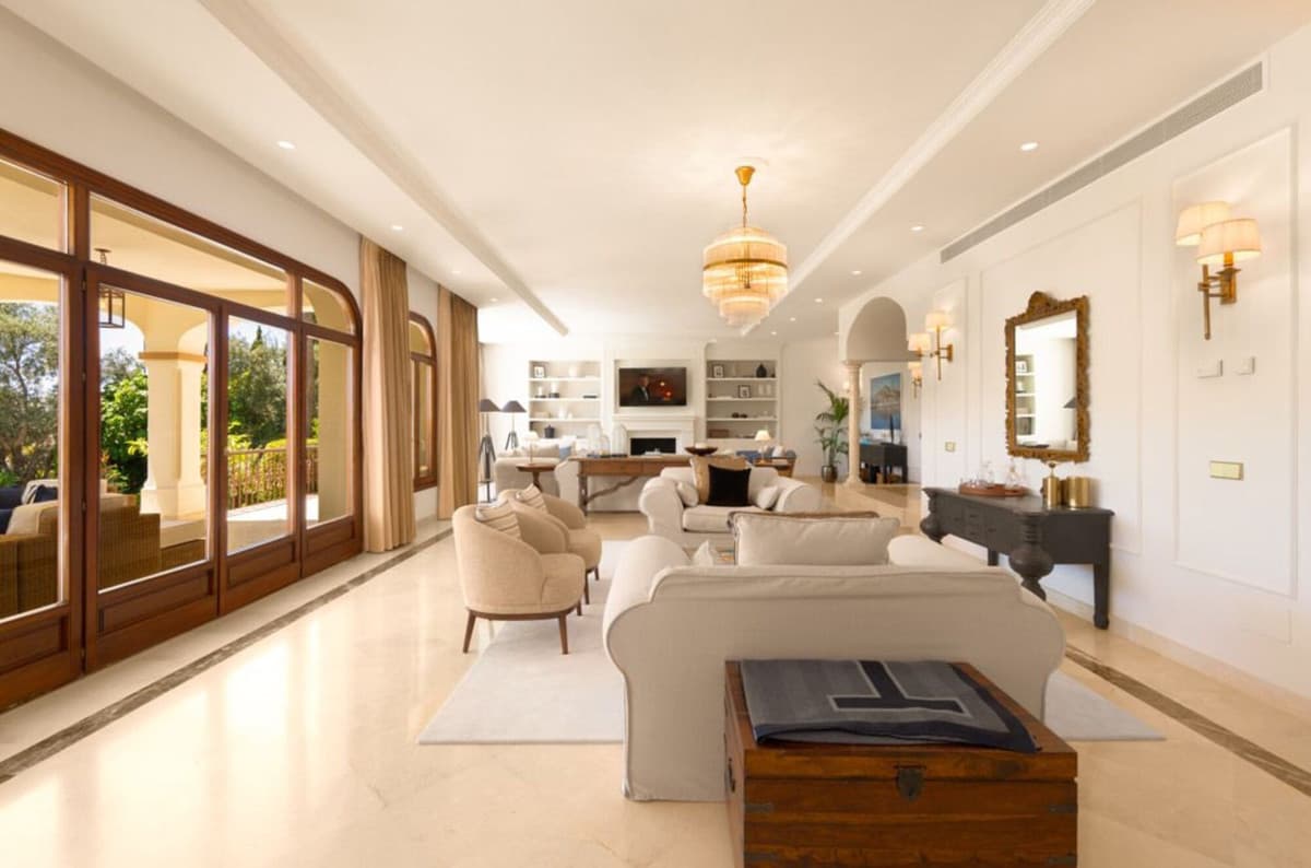 Detached Villa in Sierra Blanca — photo 7 of 10