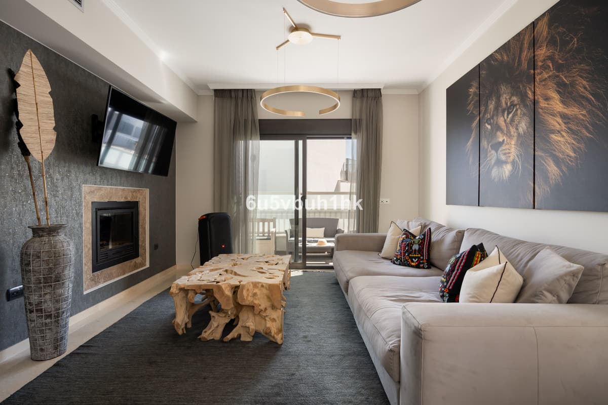 Townhouse in Torreblanca — photo 1 of 10