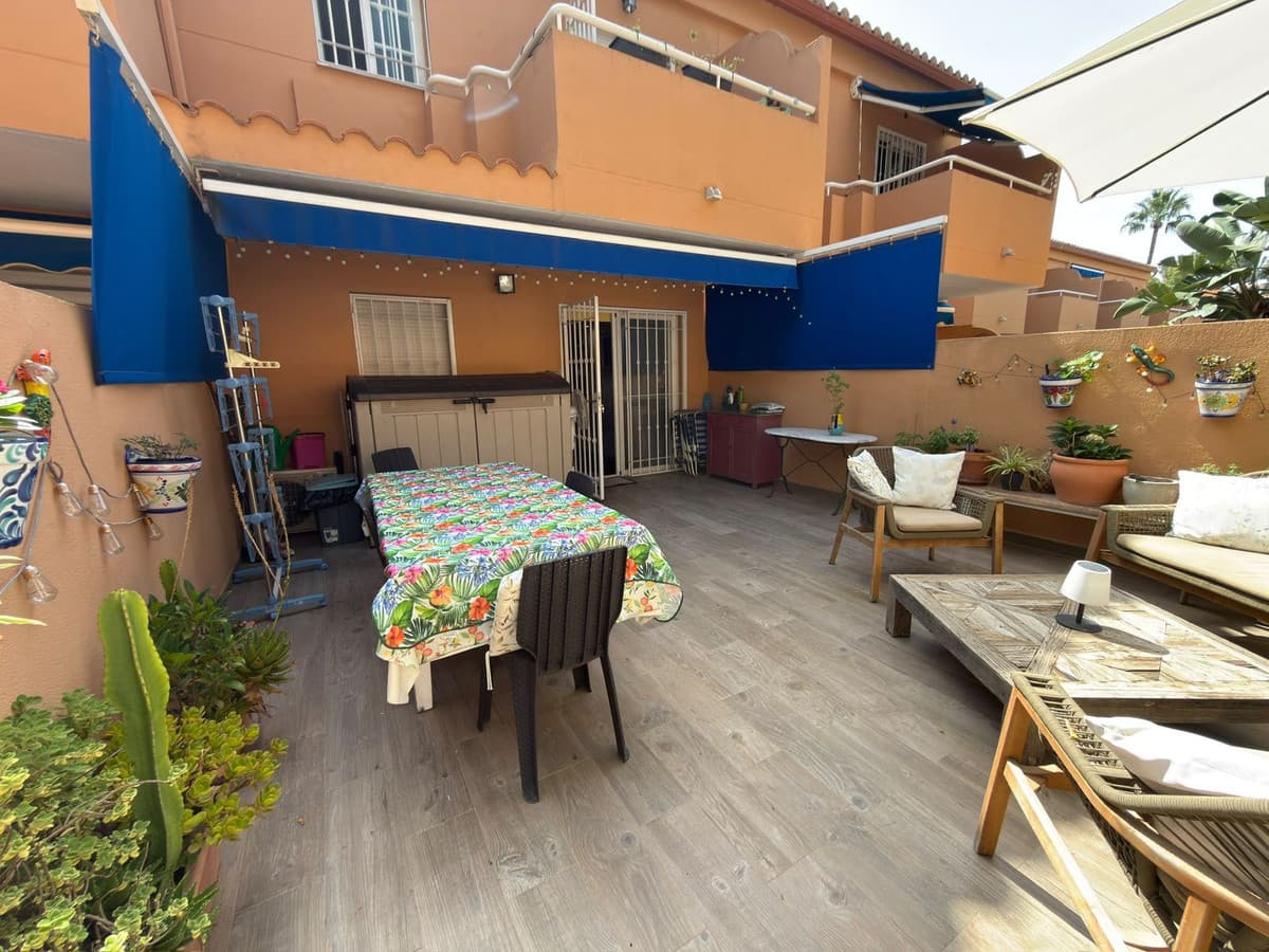 Townhouse in Marbella — photo 1 of 10