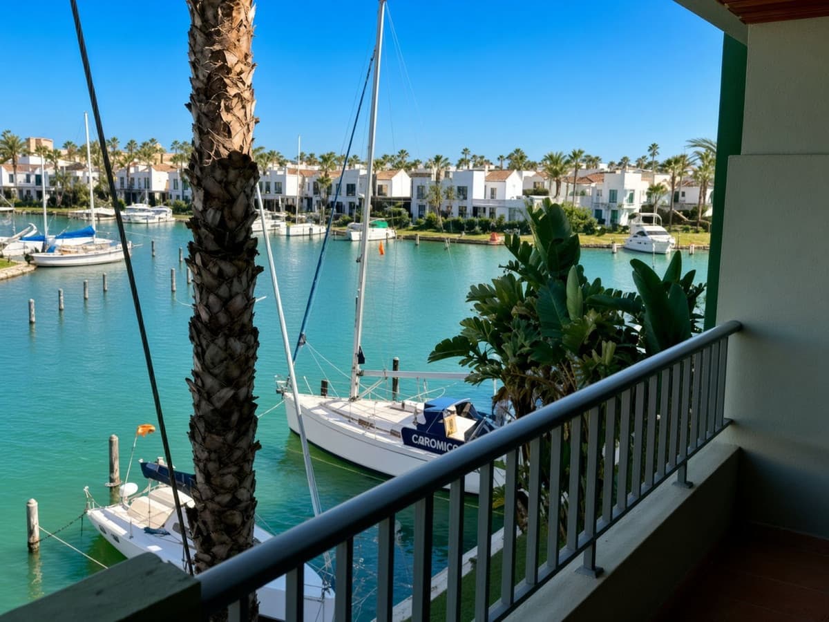 Middle Floor Apartment in Sotogrande Marina — photo 7 of 9