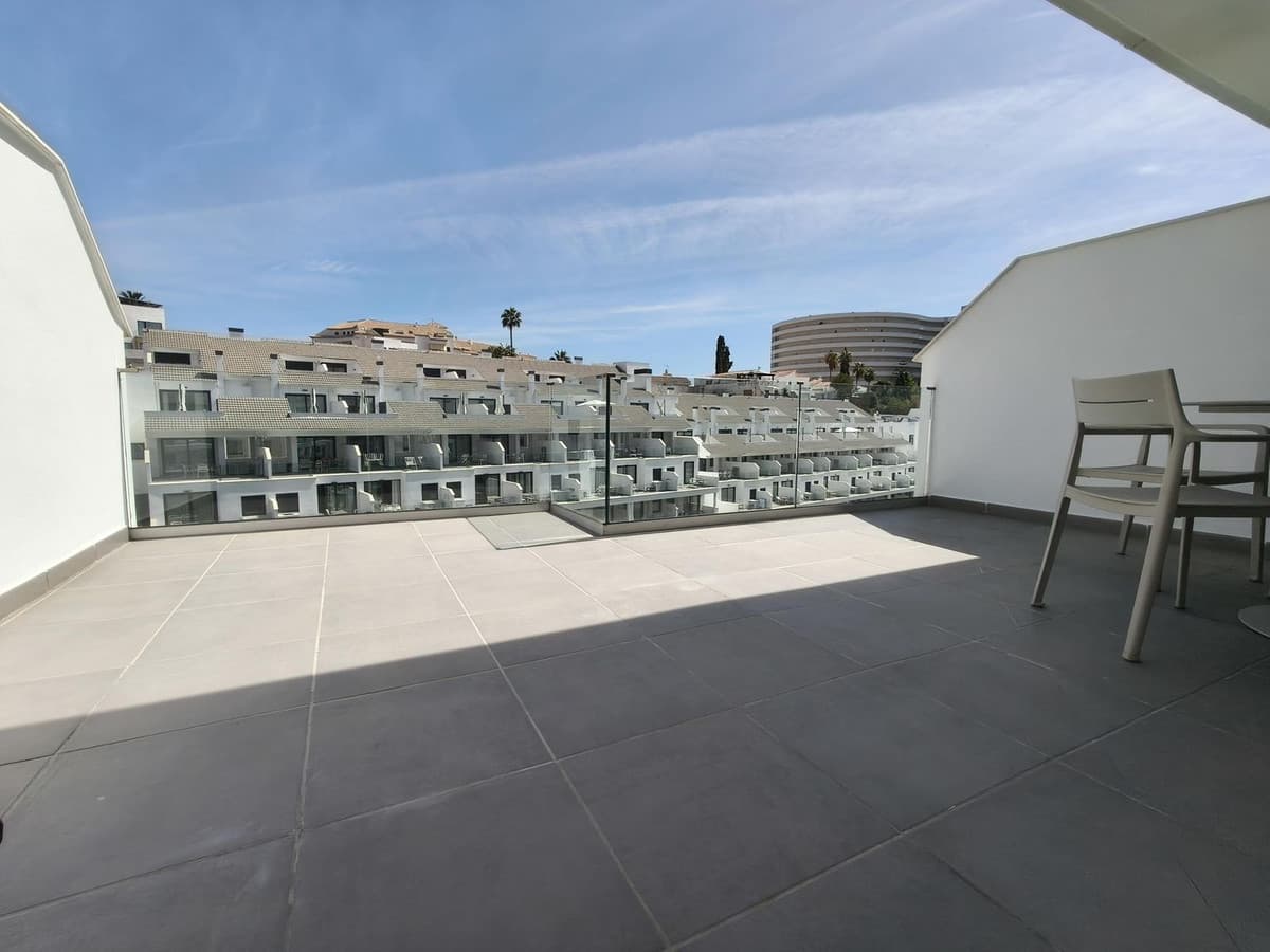 Middle Floor Apartment in Torreblanca — photo 2 of 10
