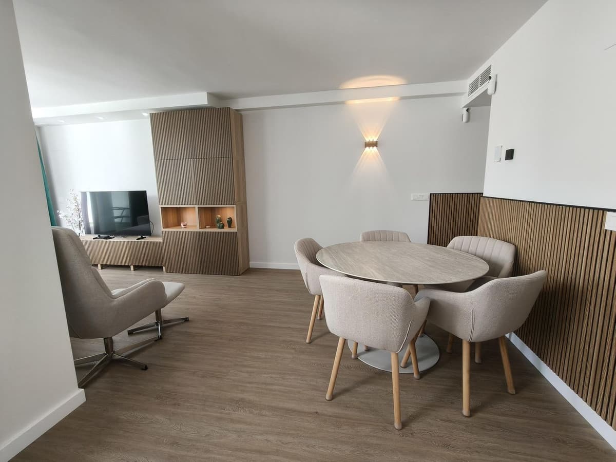 Middle Floor Apartment in Torreblanca — photo 9 of 10