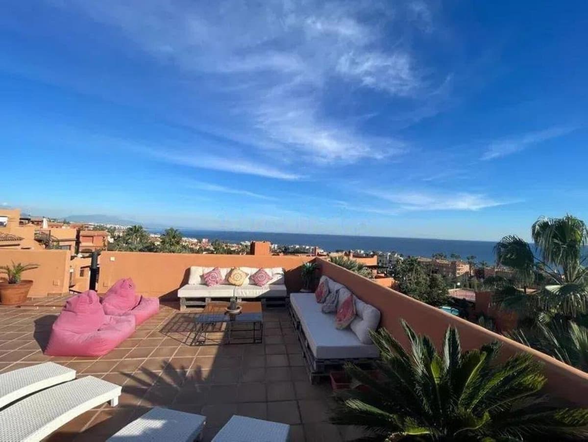Penthouse in Estepona — photo 7 of 10