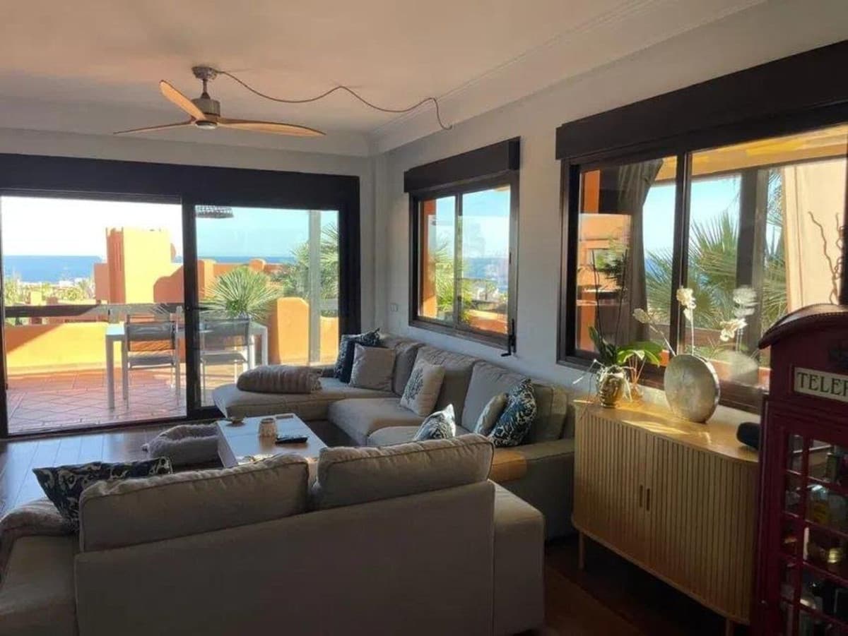 Penthouse in Estepona — photo 9 of 10