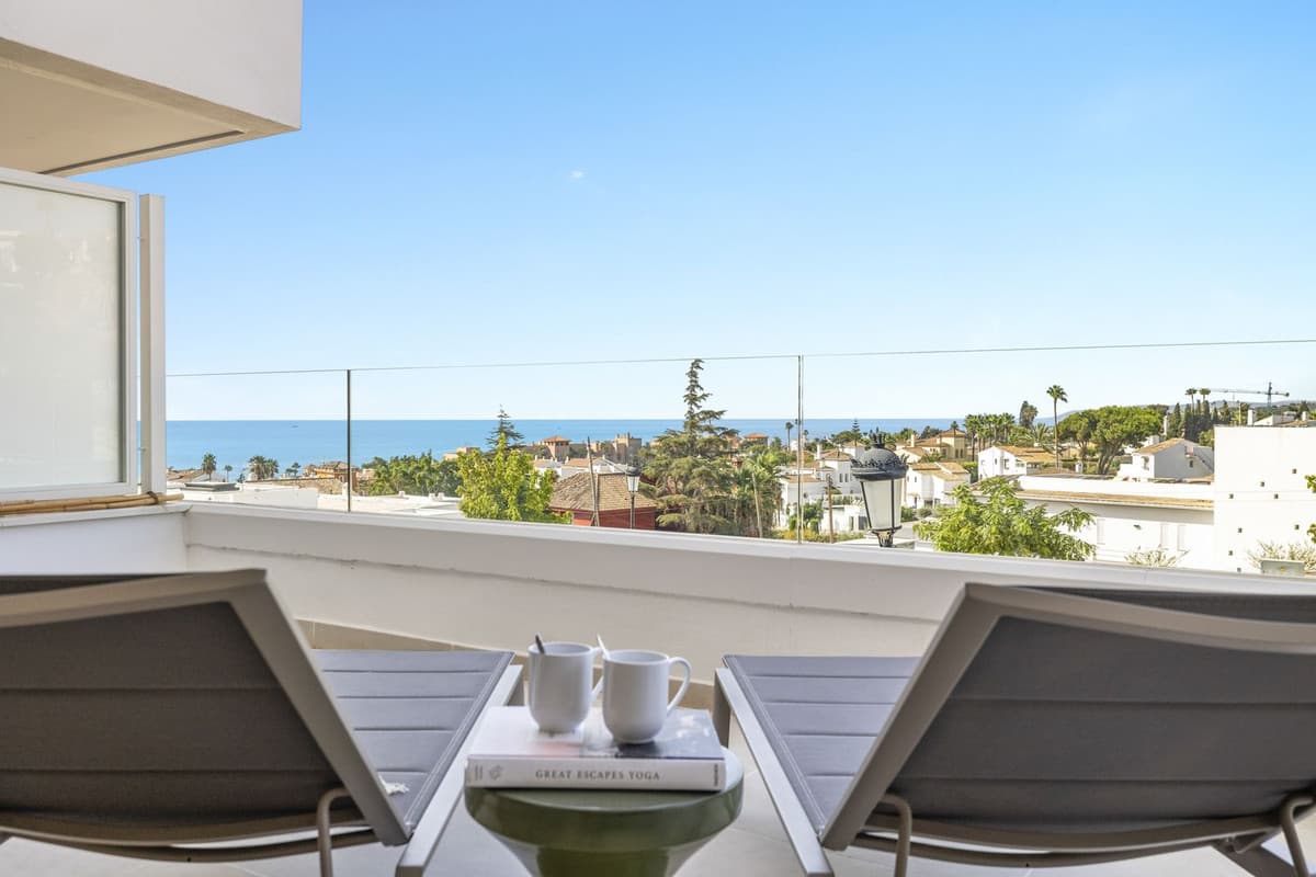 Ground Floor Apartment in Estepona — photo 2 of 10