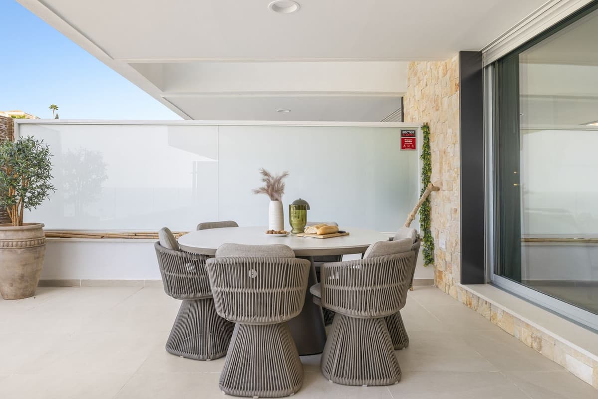 Ground Floor Apartment in Estepona — photo 5 of 10