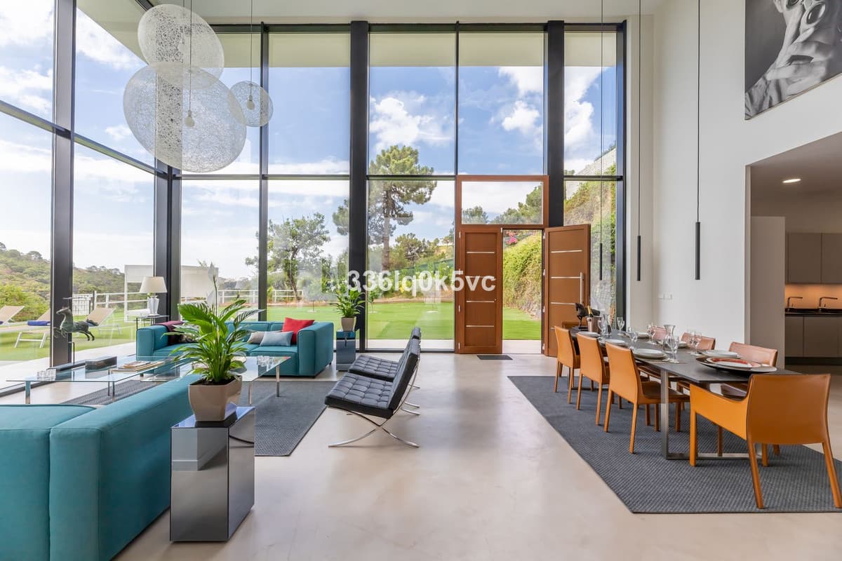 Detached Villa in Benahavís — photo 4 of 10