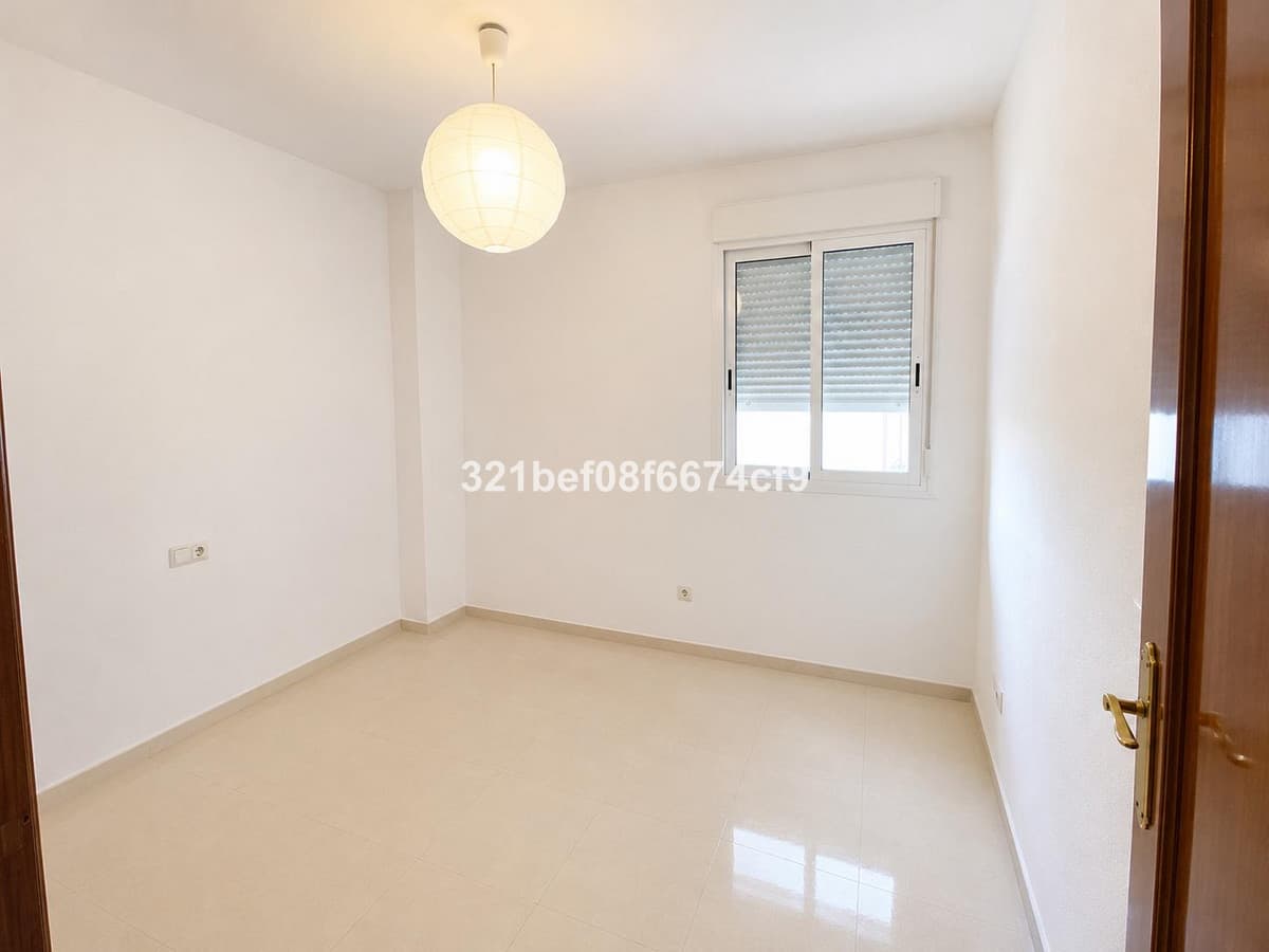 Ground Floor Apartment in Teatinos — photo 8 of 10