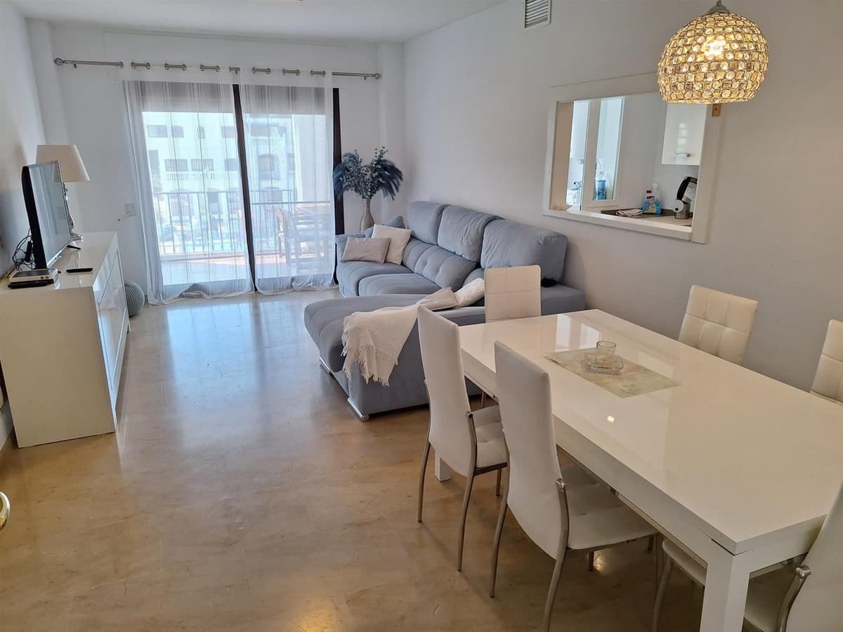 Middle Floor Apartment in La Duquesa — photo 3 of 10