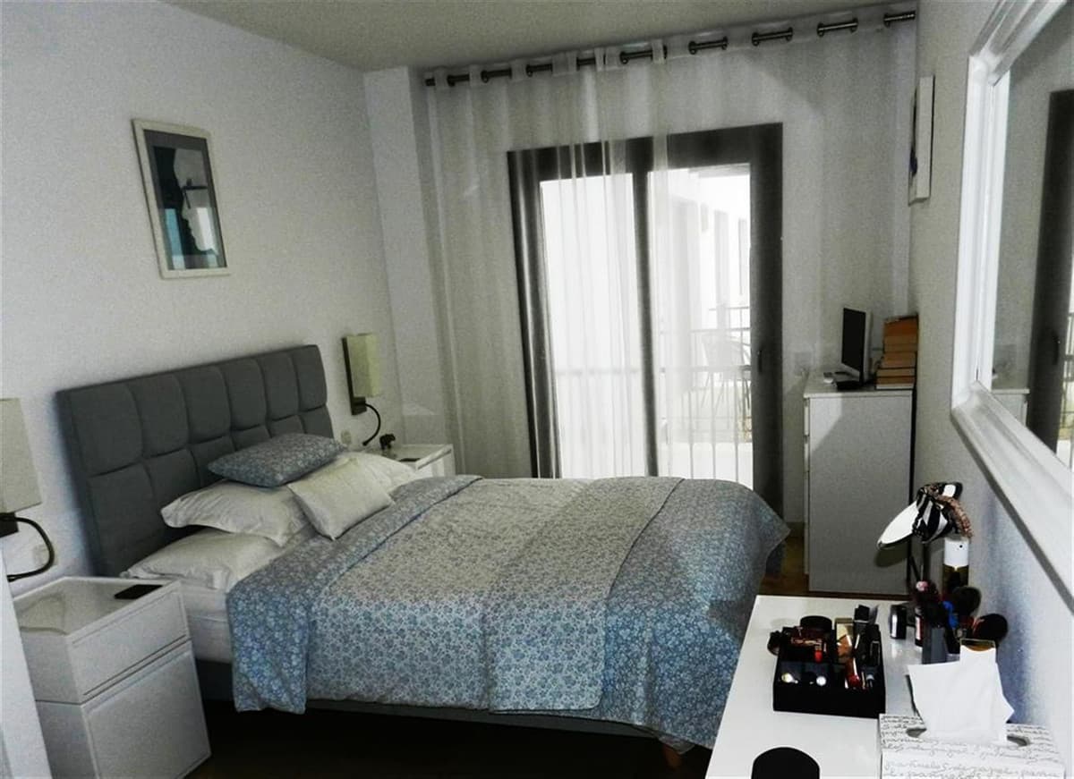 Middle Floor Apartment in La Duquesa — photo 6 of 10