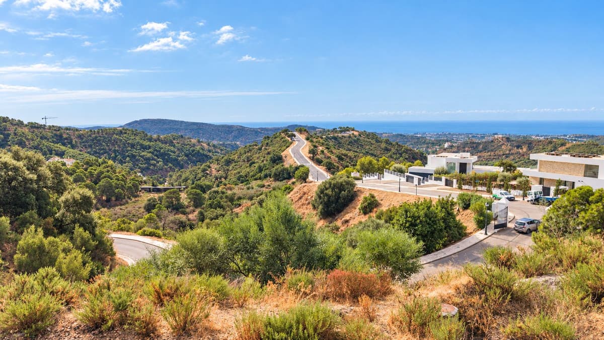 Residential Plot in Benahavís — photo 4 of 9