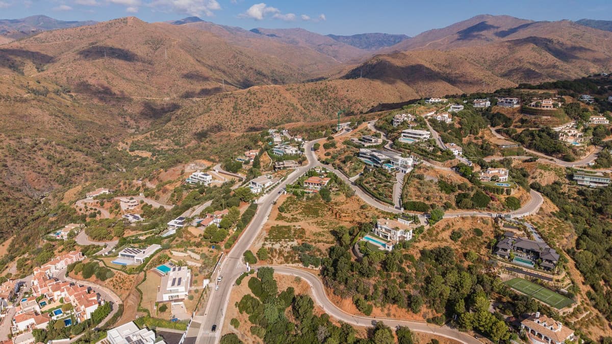 Residential Plot in Benahavís — photo 7 of 9