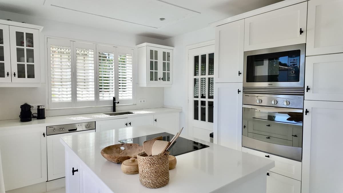 Semi-Detached House in Miraflores — photo 3 of 10