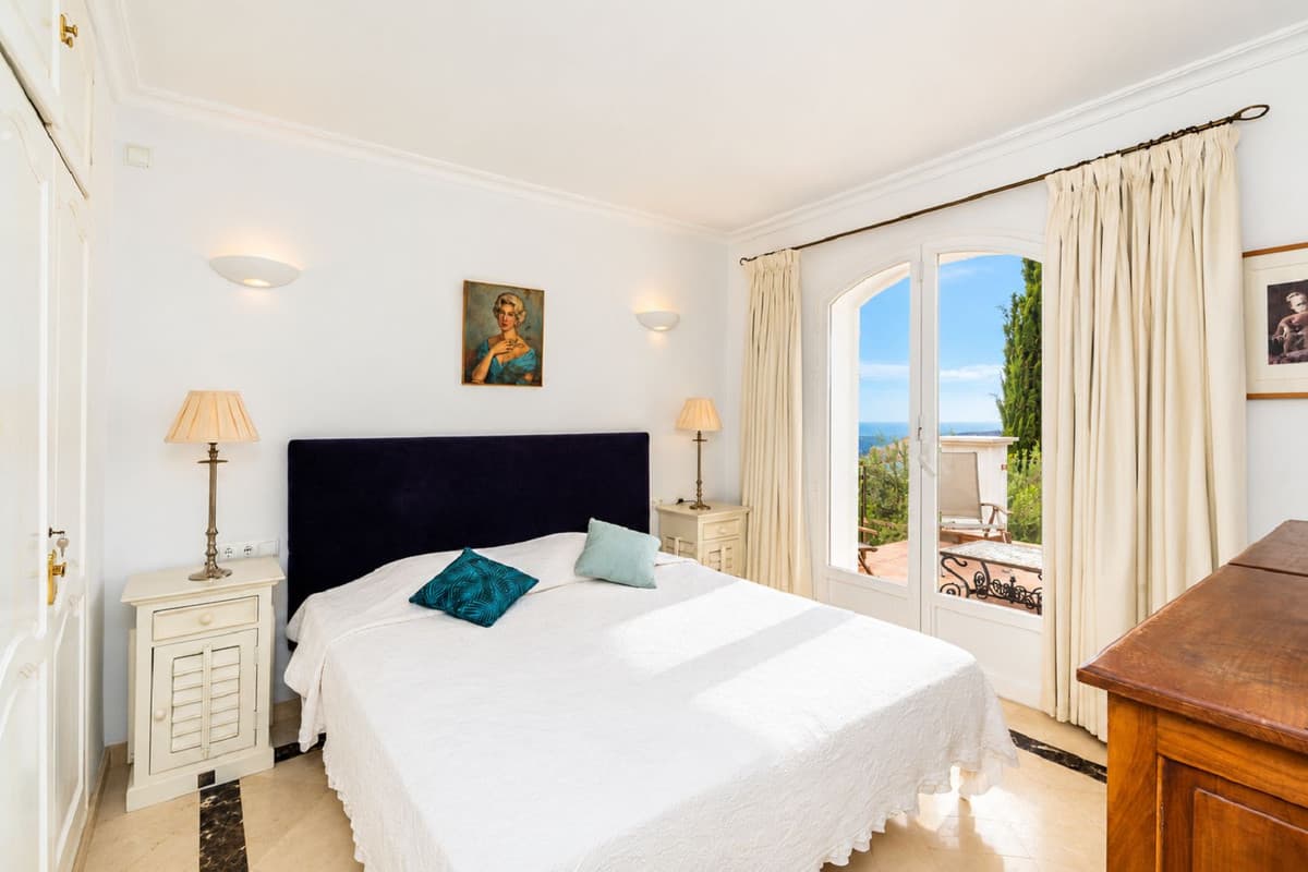 Detached Villa in Istán — photo 9 of 10