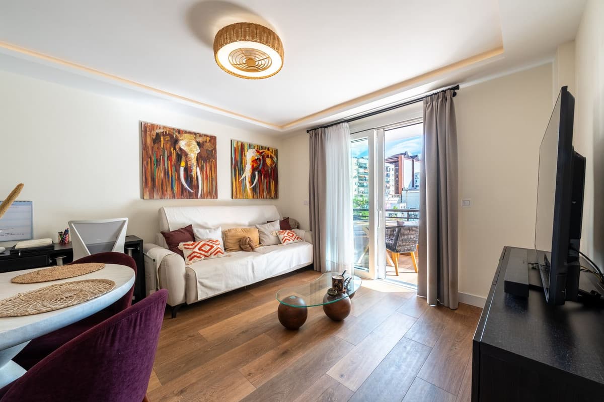 Middle Floor Apartment in Marbella — photo 2 of 10