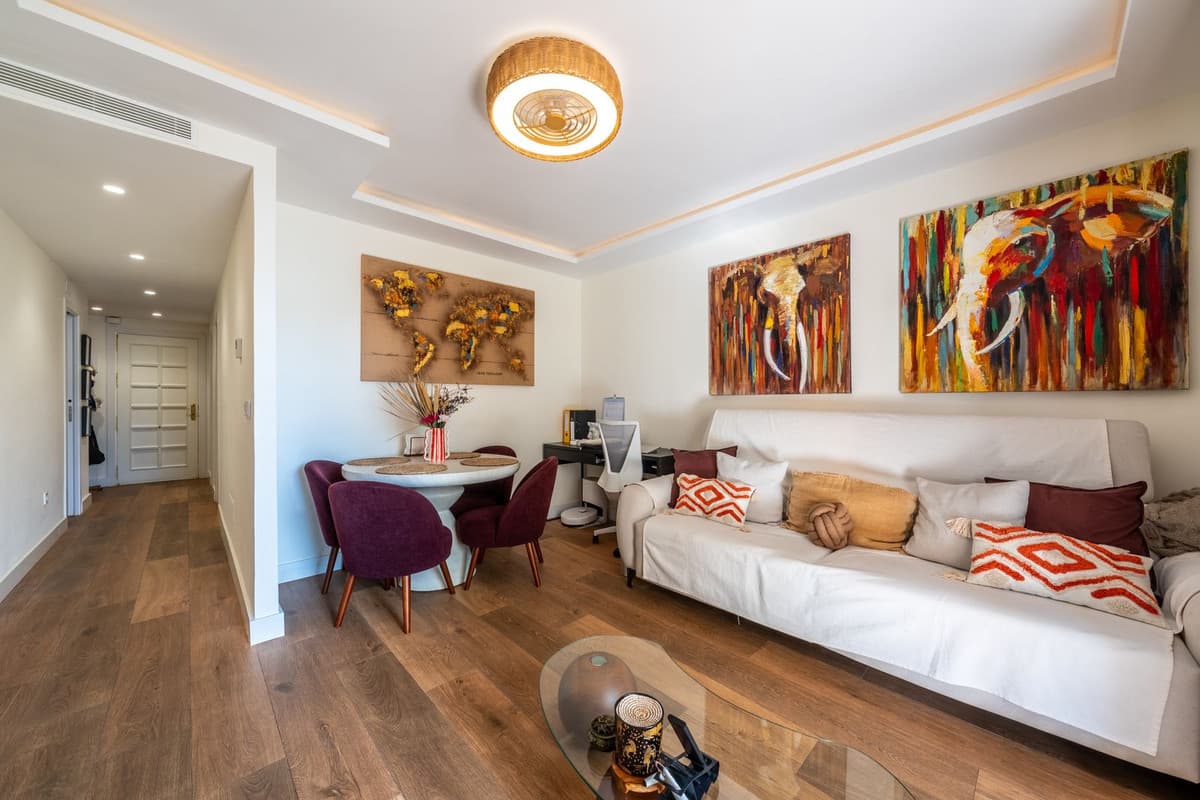 Middle Floor Apartment in Marbella — photo 6 of 10