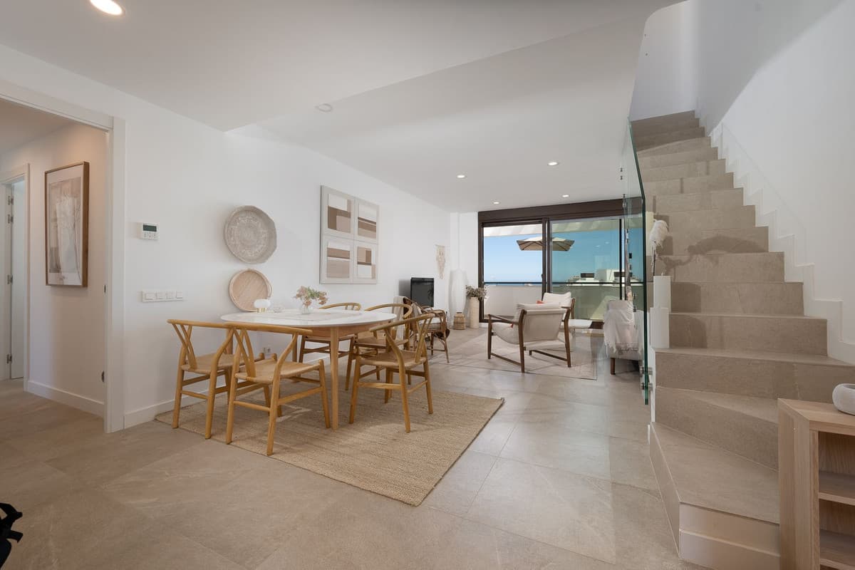 Penthouse Duplex in Estepona — photo 3 of 10