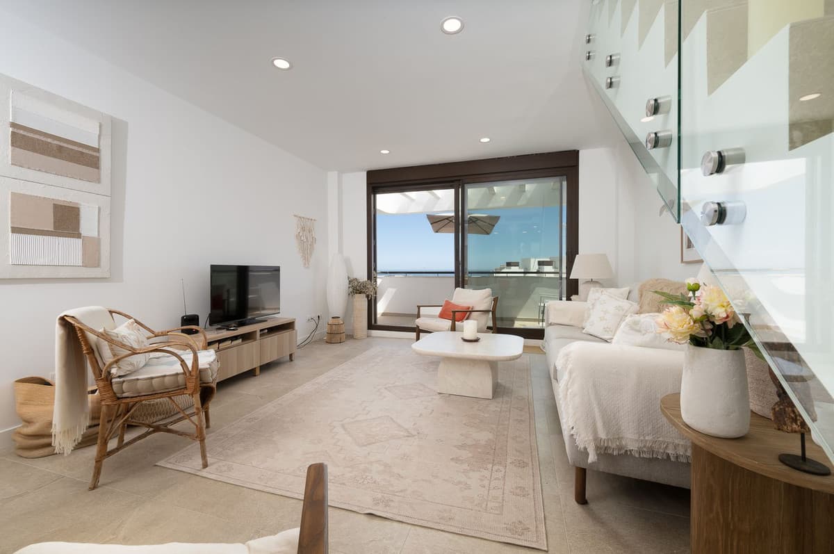 Penthouse Duplex in Estepona — photo 4 of 10