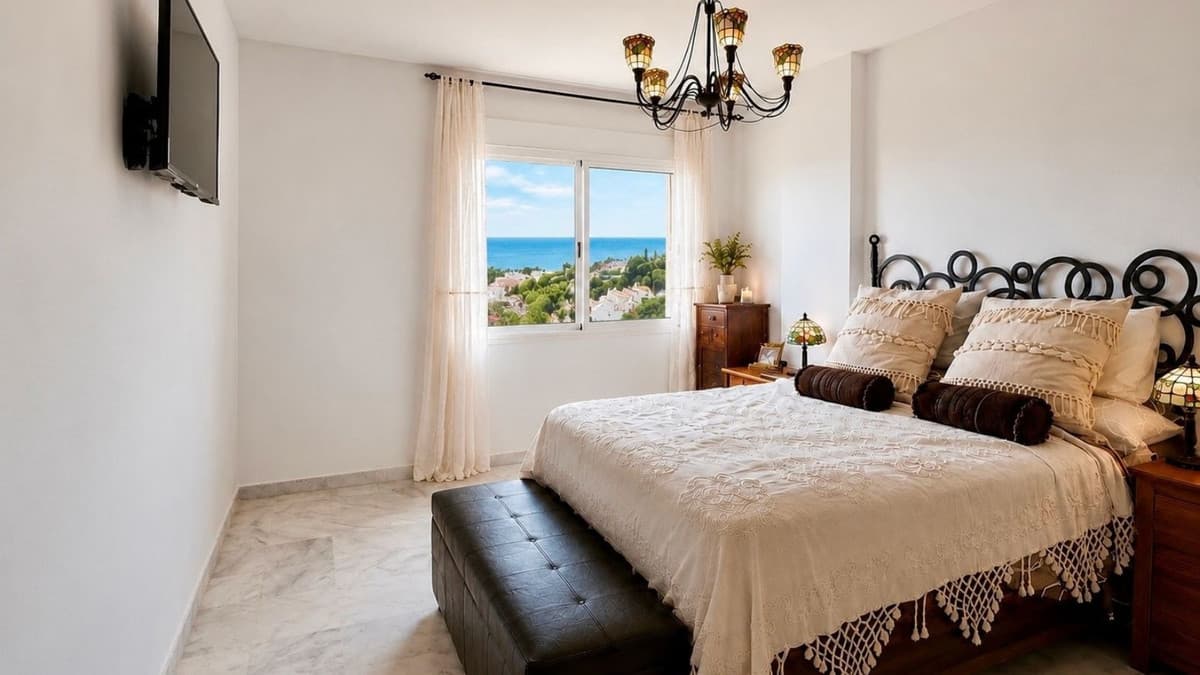 Penthouse Duplex in Marbella — photo 9 of 10