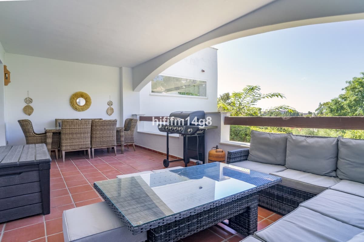 Ground Floor Apartment in Nueva Andalucía — photo 1 of 10
