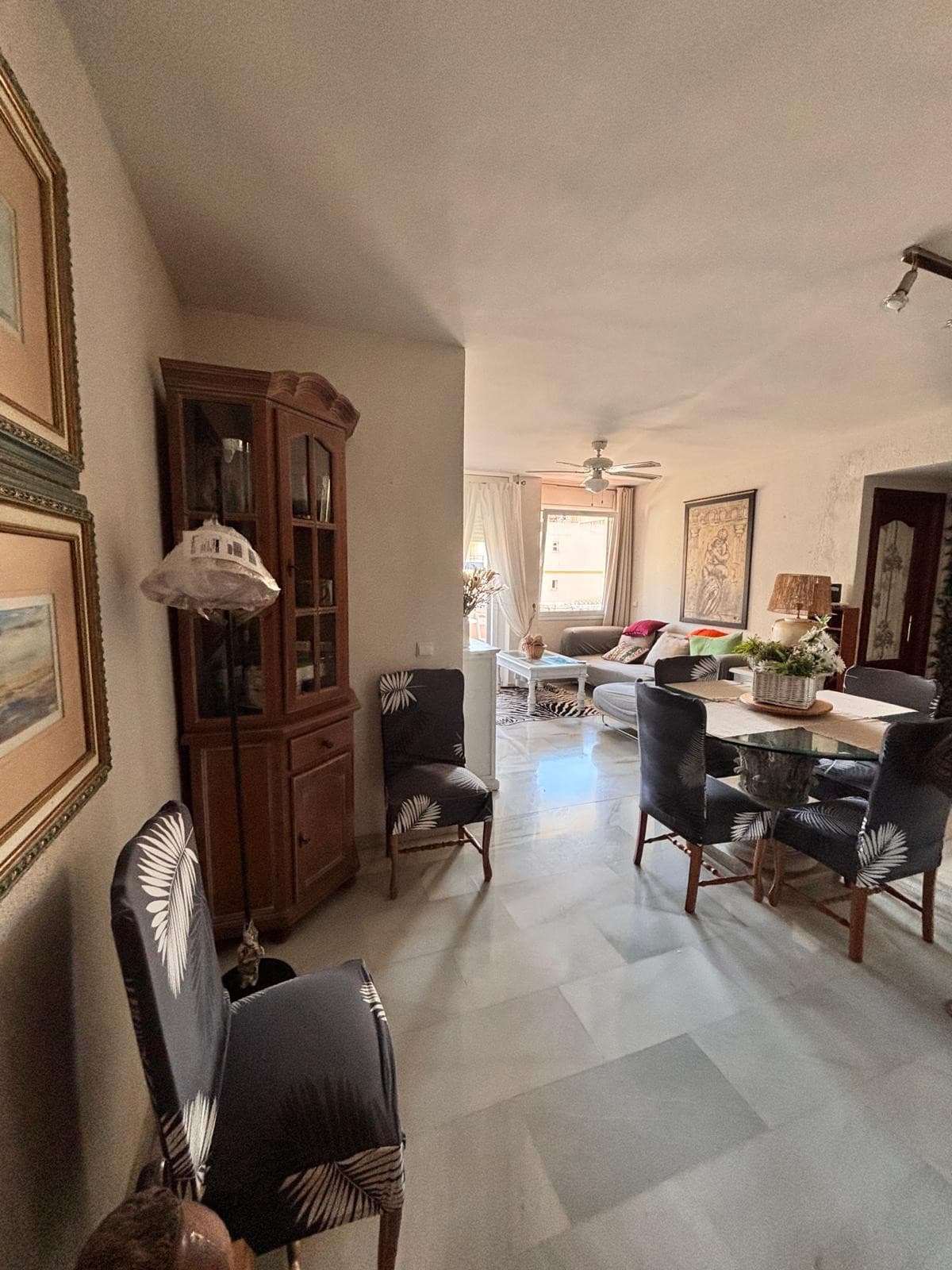 Middle Floor Apartment in Marbella — photo 5 of 10