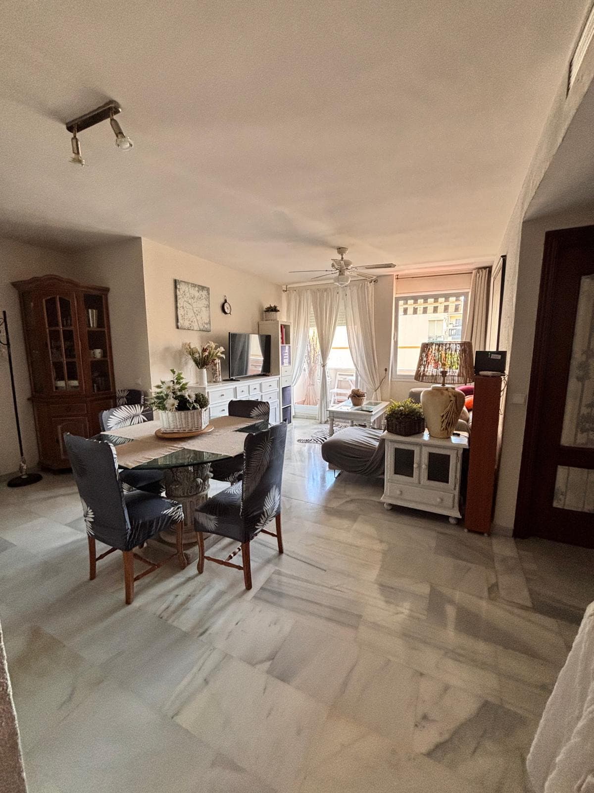 Middle Floor Apartment in Marbella — photo 9 of 10