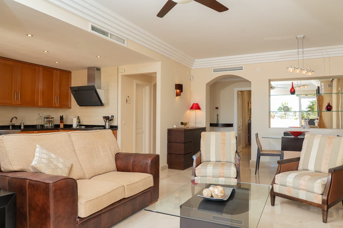 Middle Floor Apartment in Casares — photo 4 of 10