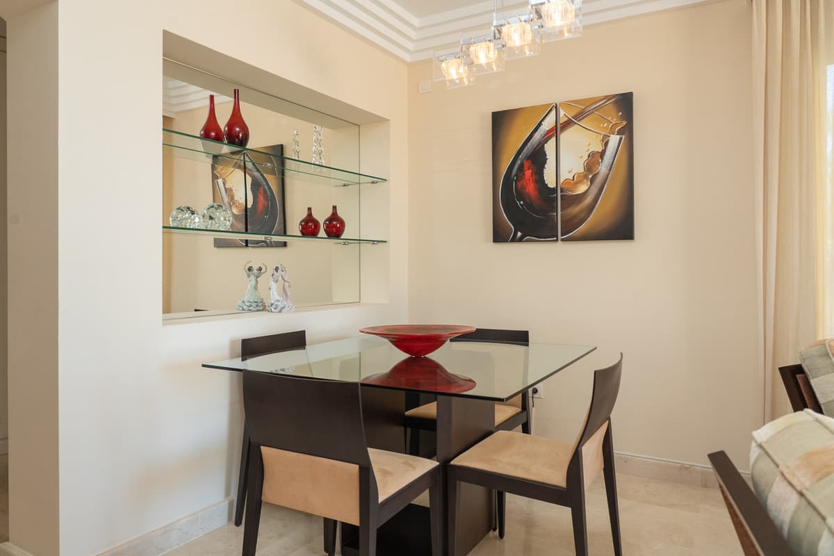 Middle Floor Apartment in Casares — photo 7 of 10