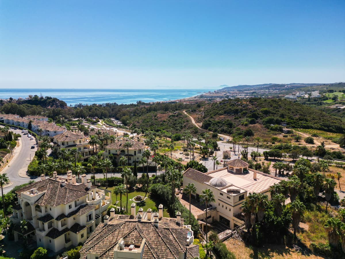 Penthouse in Casares — photo 1 of 10