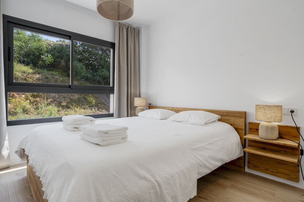 Middle Floor Apartment in Estepona — photo 10 of 10