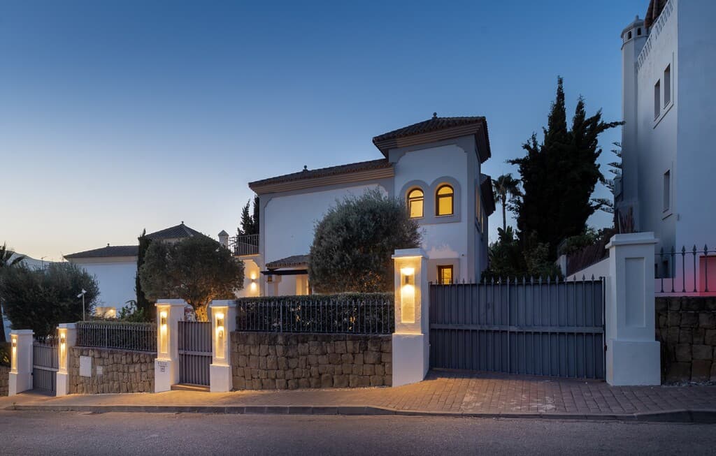 Detached Villa in Estepona — photo 4 of 10
