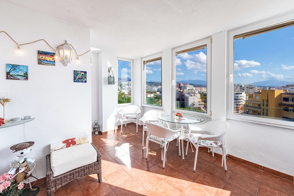 Middle Floor Apartment in Estepona — photo 6 of 10