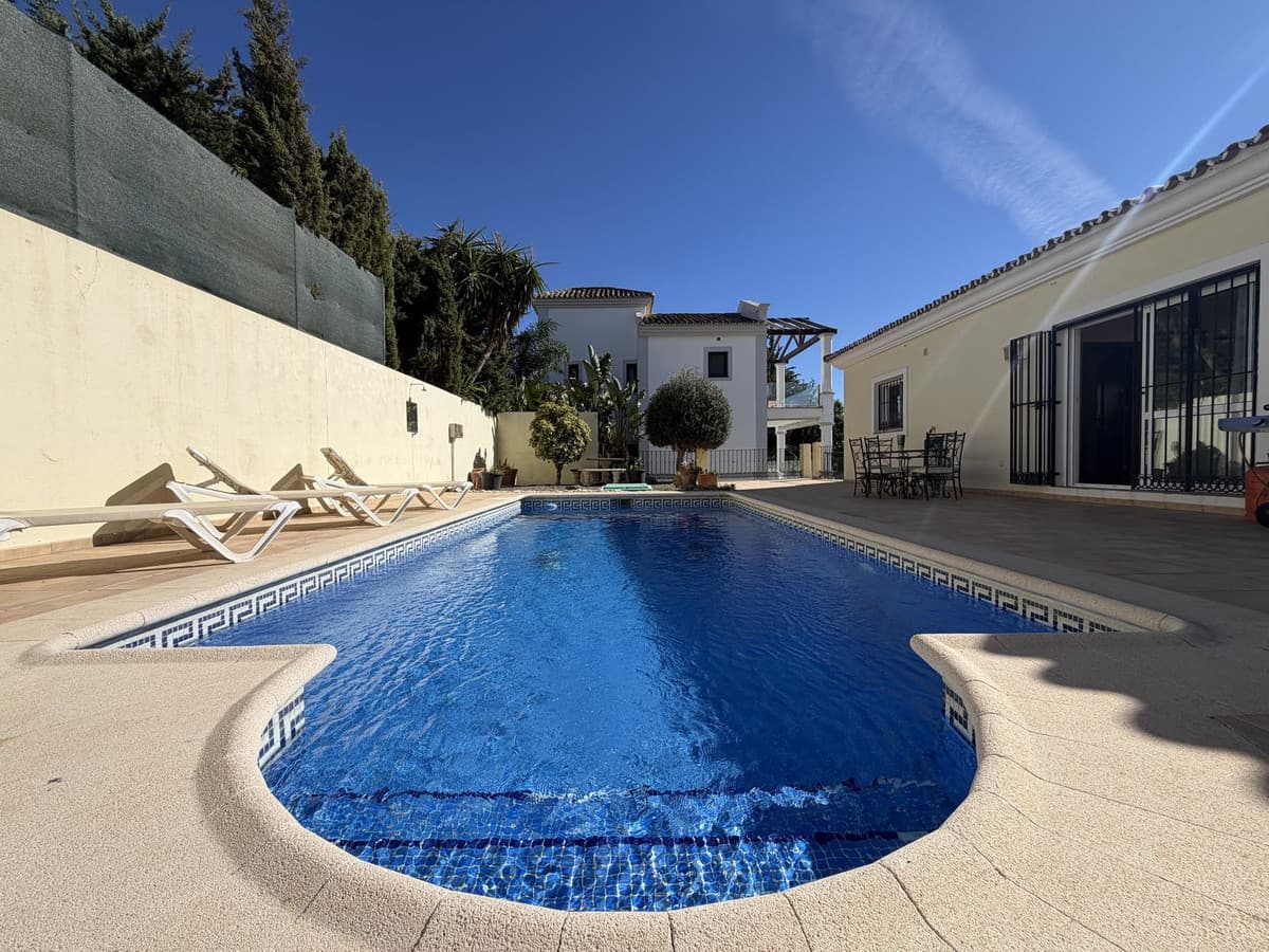 Detached Villa in Valle Romano — photo 2 of 10