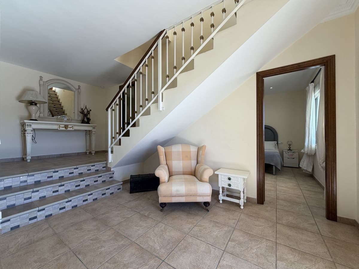 Detached Villa in Valle Romano — photo 7 of 10