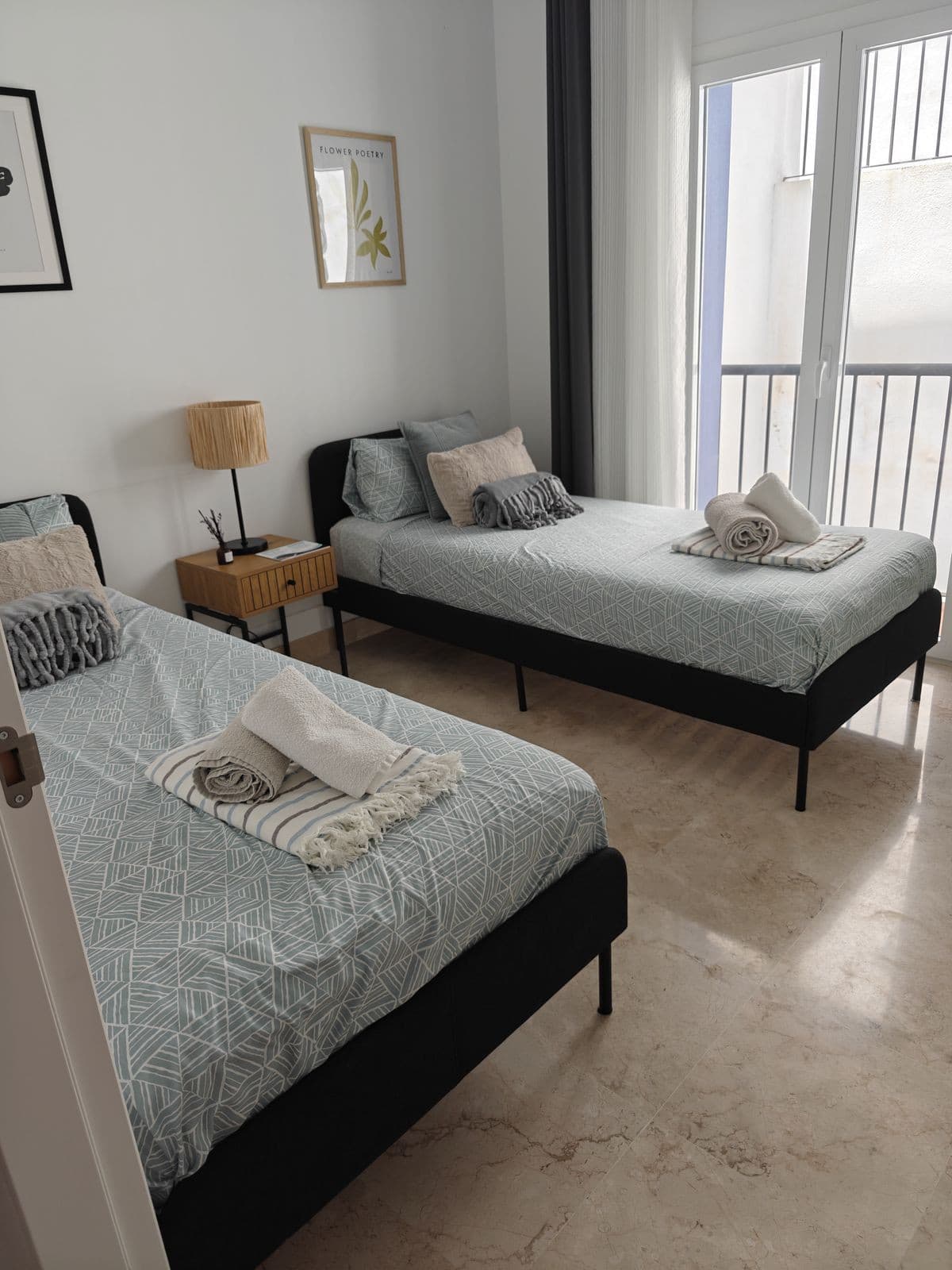 Top Floor Apartment in Benahavís — photo 9 of 10