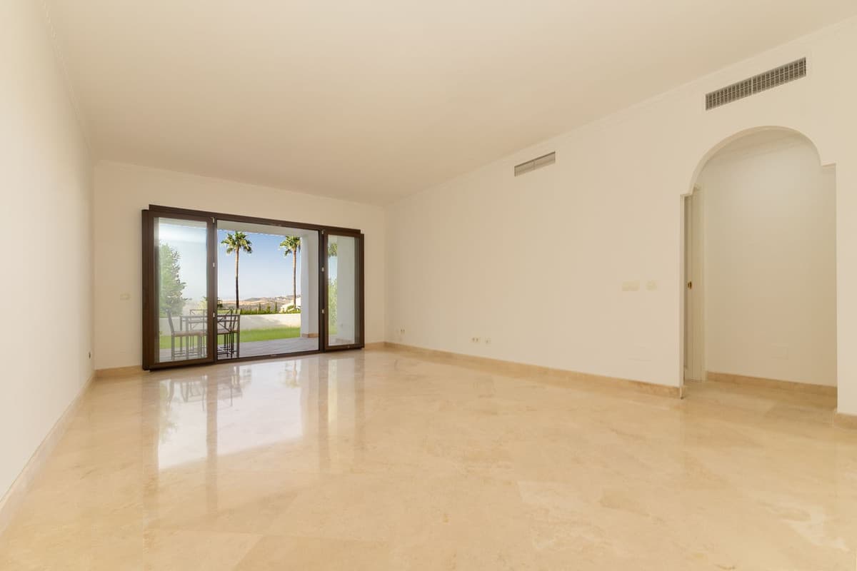 Ground Floor Apartment in Mijas Golf — photo 9 of 10
